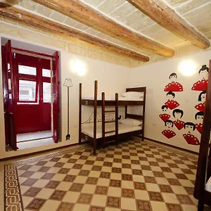 valletta-boutique-living-hostel-accommodations-valletta.qawrahotelsmalta.org/